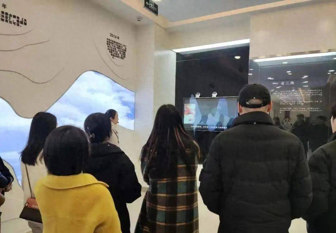 尊龙凯时app简阳市禁毒教导基地面向陷阱干部职工发展禁毒教导培训行径(图1)