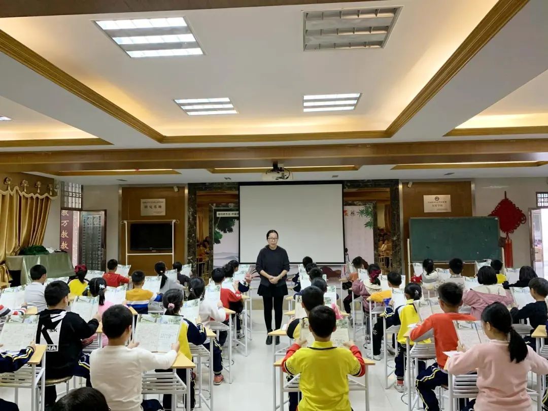 雨花区数学教师培训班开班120余名数学老师“充电蓄能”